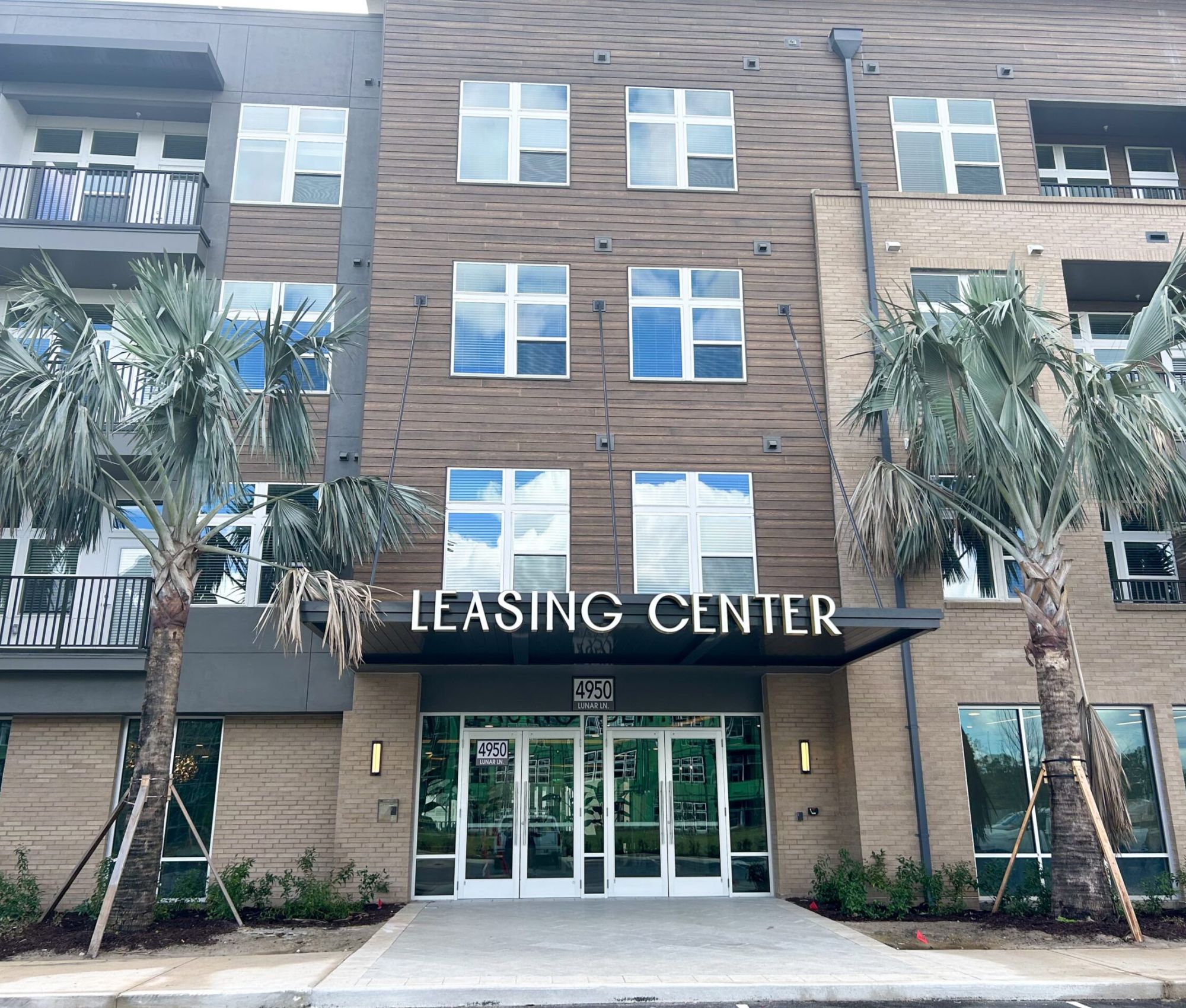 The Lucent at Sunrise leasing office in Kissimmee, FL