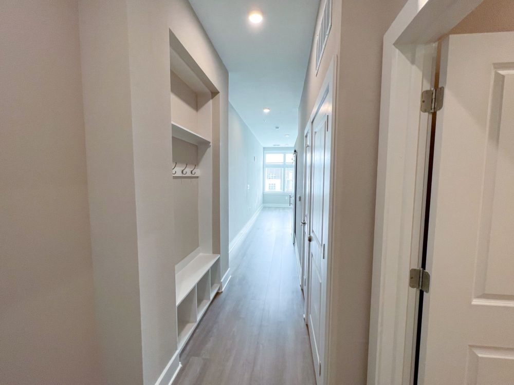 Drop zone in apartment door entry